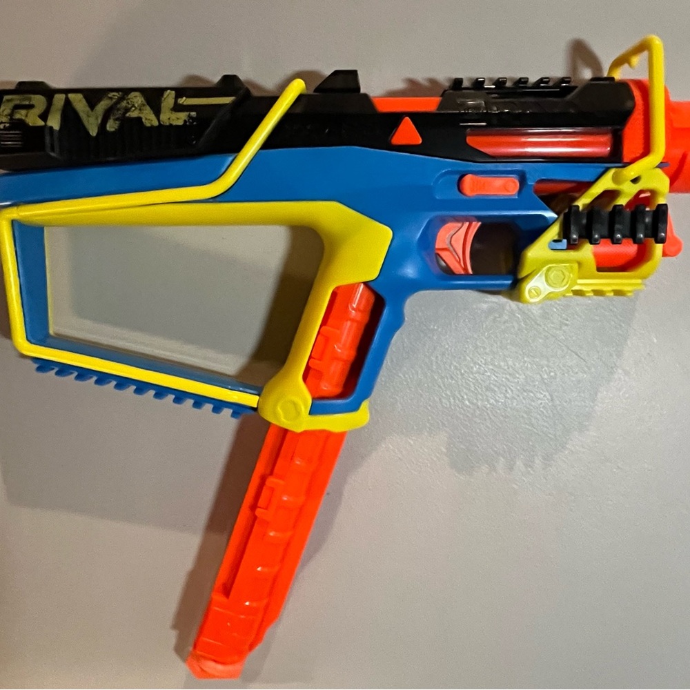 Nerf Bundle - Picture 4 of 5